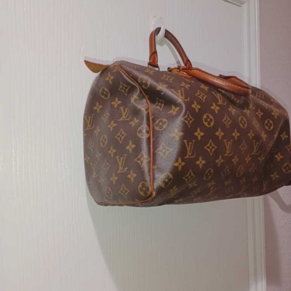 Louie Vuitton Speedy 35